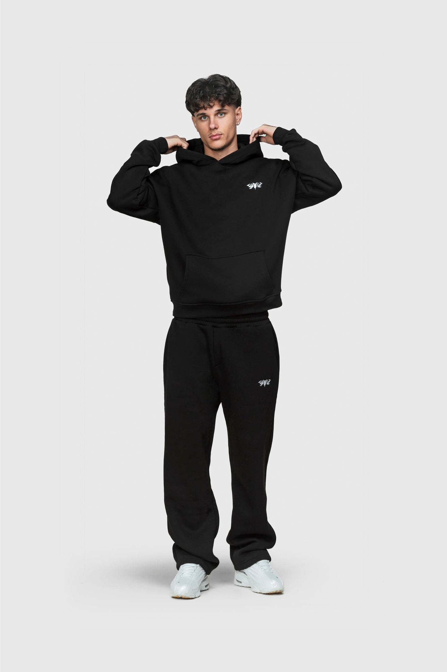 BASIC SWEATPANTS BLACK