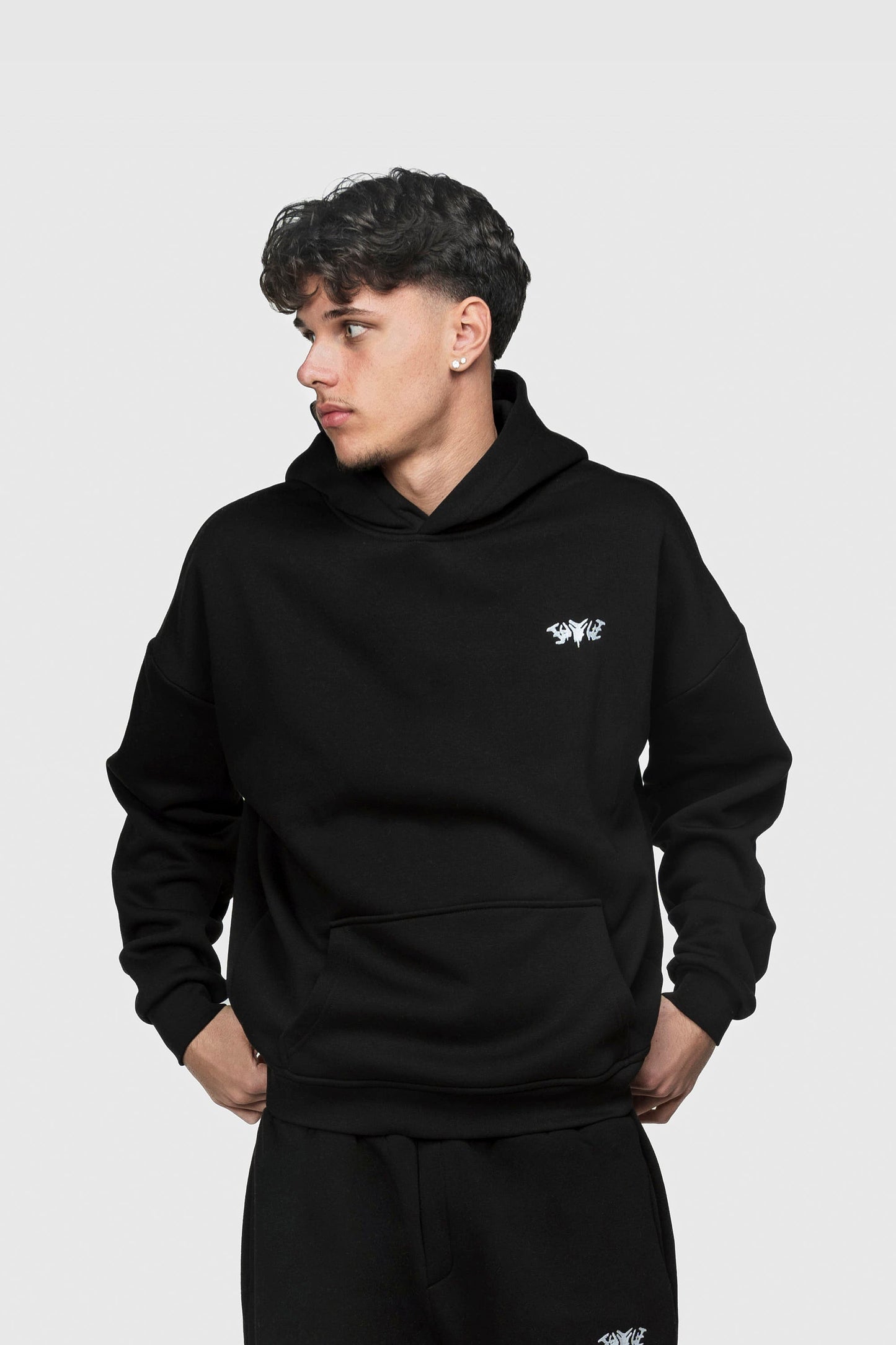 BASIC HOODIE BLACK